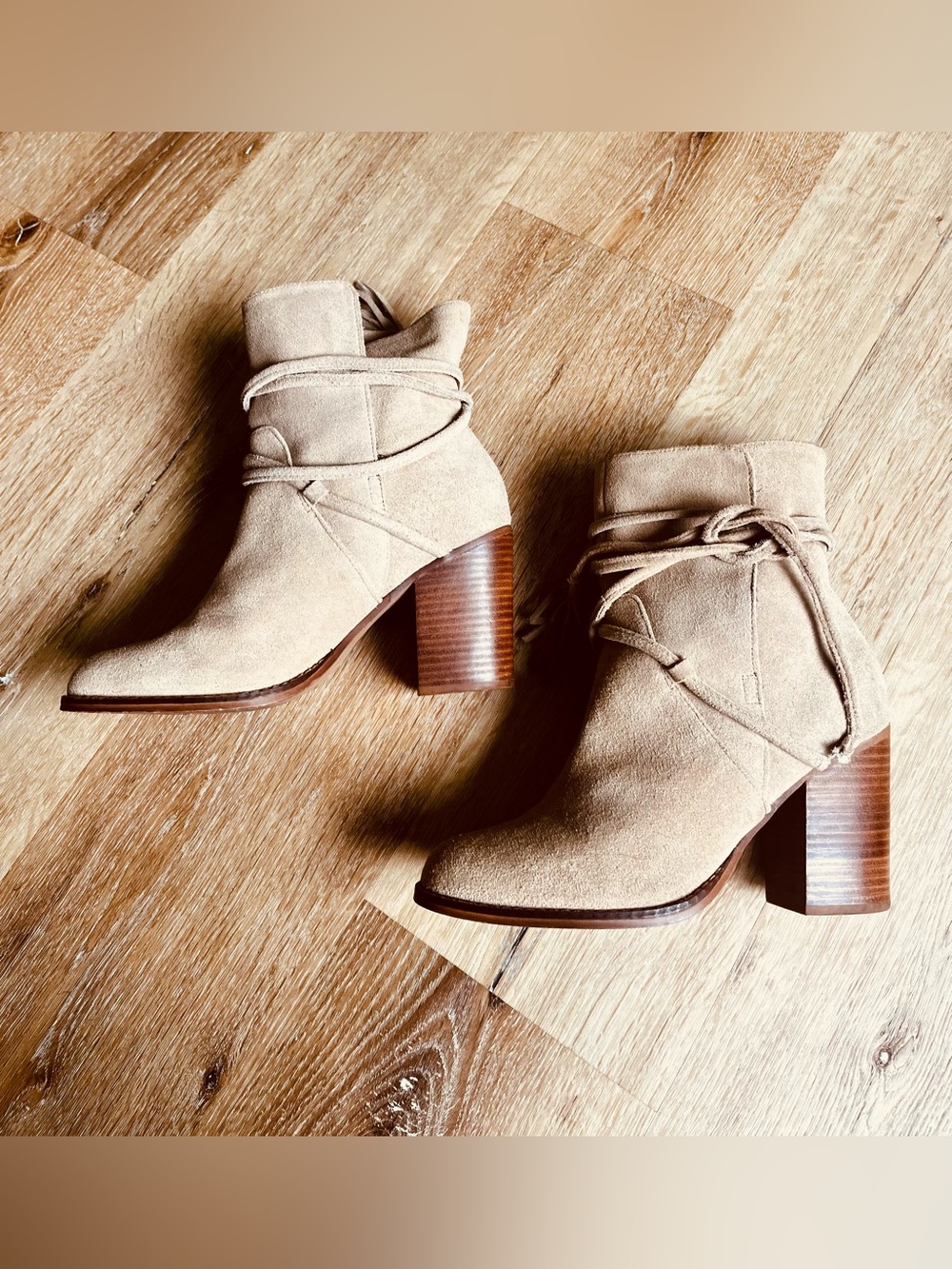 Suede boots